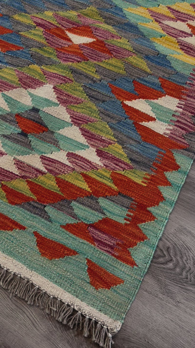Handmade Persian Kilim Rug