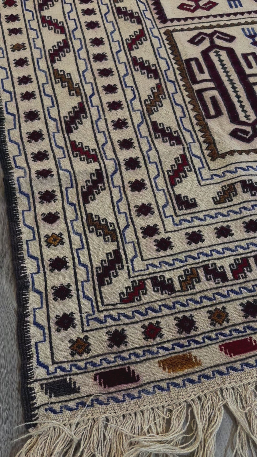 Handmade Persian Kilim Rug